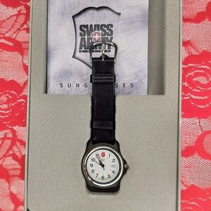 Black Swiss Army Field Watch
